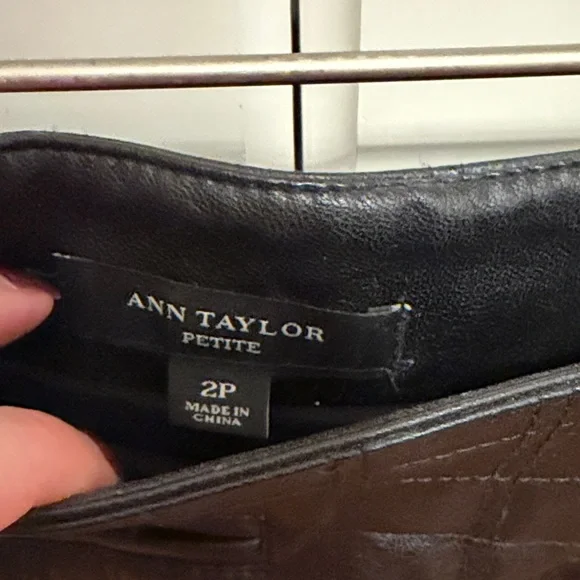 Ann Taylor Black Quilted Pencil Skirt - Picture 2 of 3